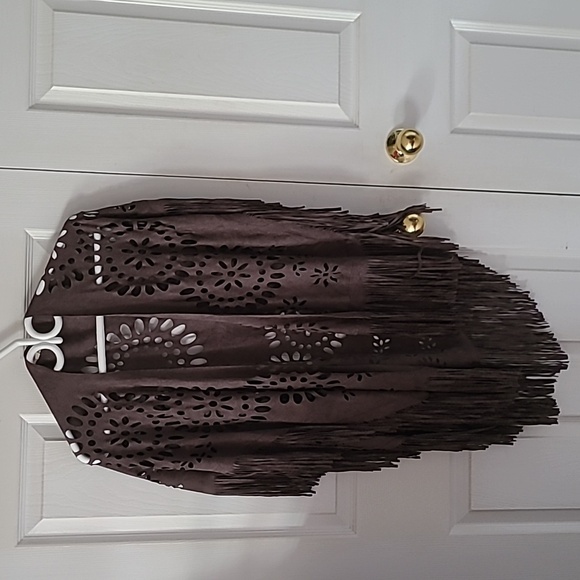 Vegan Suede Poncho - Picture 3 of 7